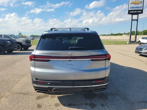 Used 2025 Buick Enclave Preferred w/ Power Package AWD/4WD image 23