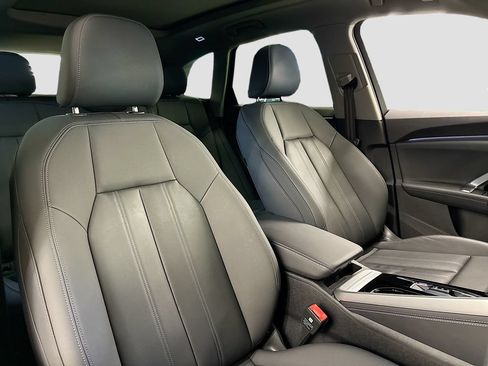 Certified 2025 Audi Q5 Premium w/ Premium Plus AWD/4WD image 15