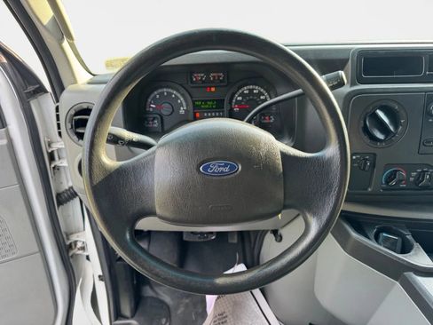 Used 2013 Ford E-250 and Econoline 250 w/ PWR Group RWD image 13