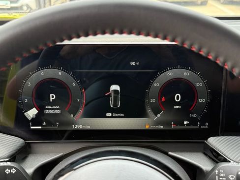 Used 2026 Nissan Kicks SR FWD image 16