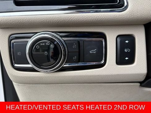 Used 2021 Lincoln Navigator Reserve w/ Luxury Package AWD/4WD image 22