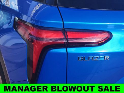 New 2024 Chevrolet Blazer EV LT AWD/4WD image 40