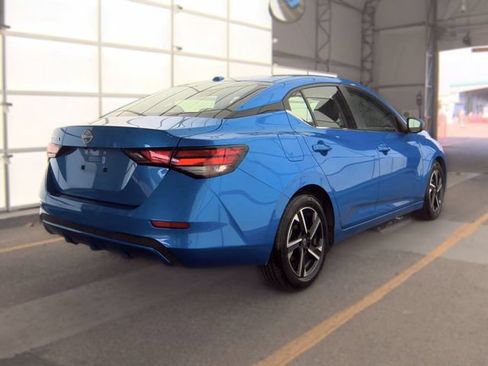 Used 2025 Nissan Sentra SV FWD image 3