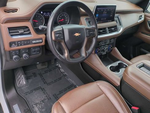Used 2021 Chevrolet Suburban High Country image 12