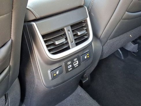 Certified 2025 Subaru Outback Limited image 31