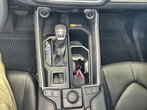 Used 2025 Toyota Grand Highlander AWD image 20