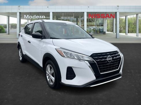 Certified 2023 Nissan Kicks S image 7