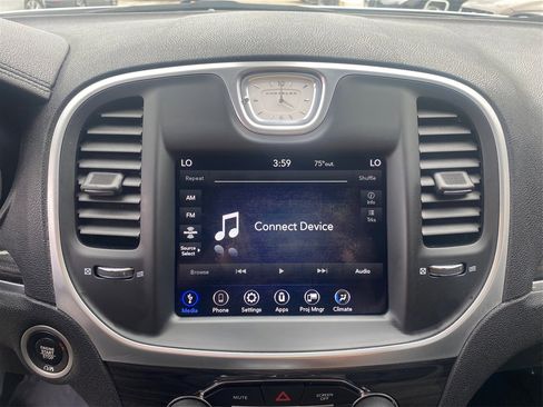 Used 2020 Chrysler 300 Touring w/ Sport Appearance Package image 22