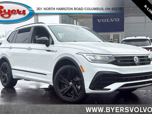 Used 2023 Volkswagen Tiguan SE R-Line image 1