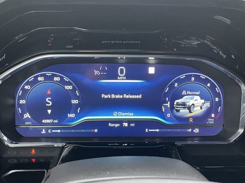 Used 2023 Chevrolet Silverado 1500 ZR2 w/ Technology Package image 46