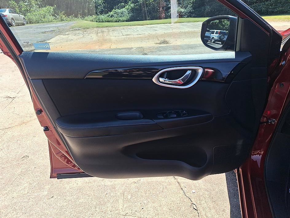 Used 2019 Nissan Sentra SV FWD image 9