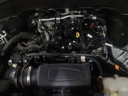 Used 2023 Ford Explorer XLT w/ Equipment Group 202A image 30