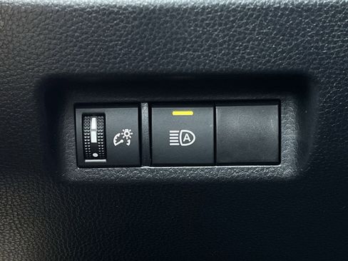 Used 2022 Toyota RAV4 XLE image 20