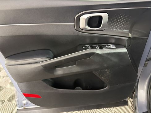 Used 2021 Kia Sorento S w/ Panoramic Sunroof Package AWD/4WD image 14