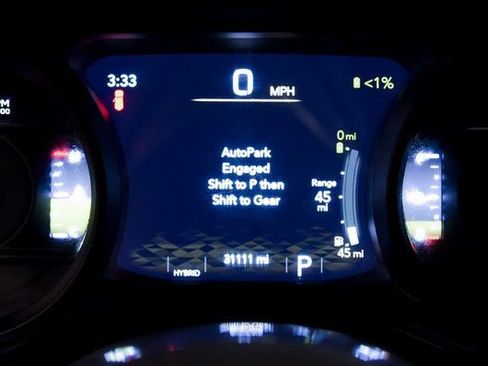 Used 2025 Jeep Wrangler Unlimited Sahara AWD/4WD image 19