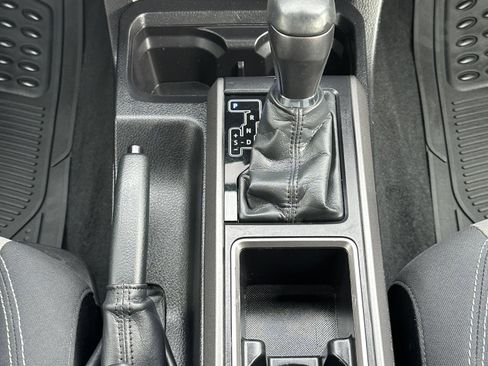 Used 2022 Toyota Tacoma TRD Off-Road w/ Technology Package image 33