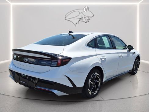 Used 2026 Hyundai Sonata SEL FWD image 5