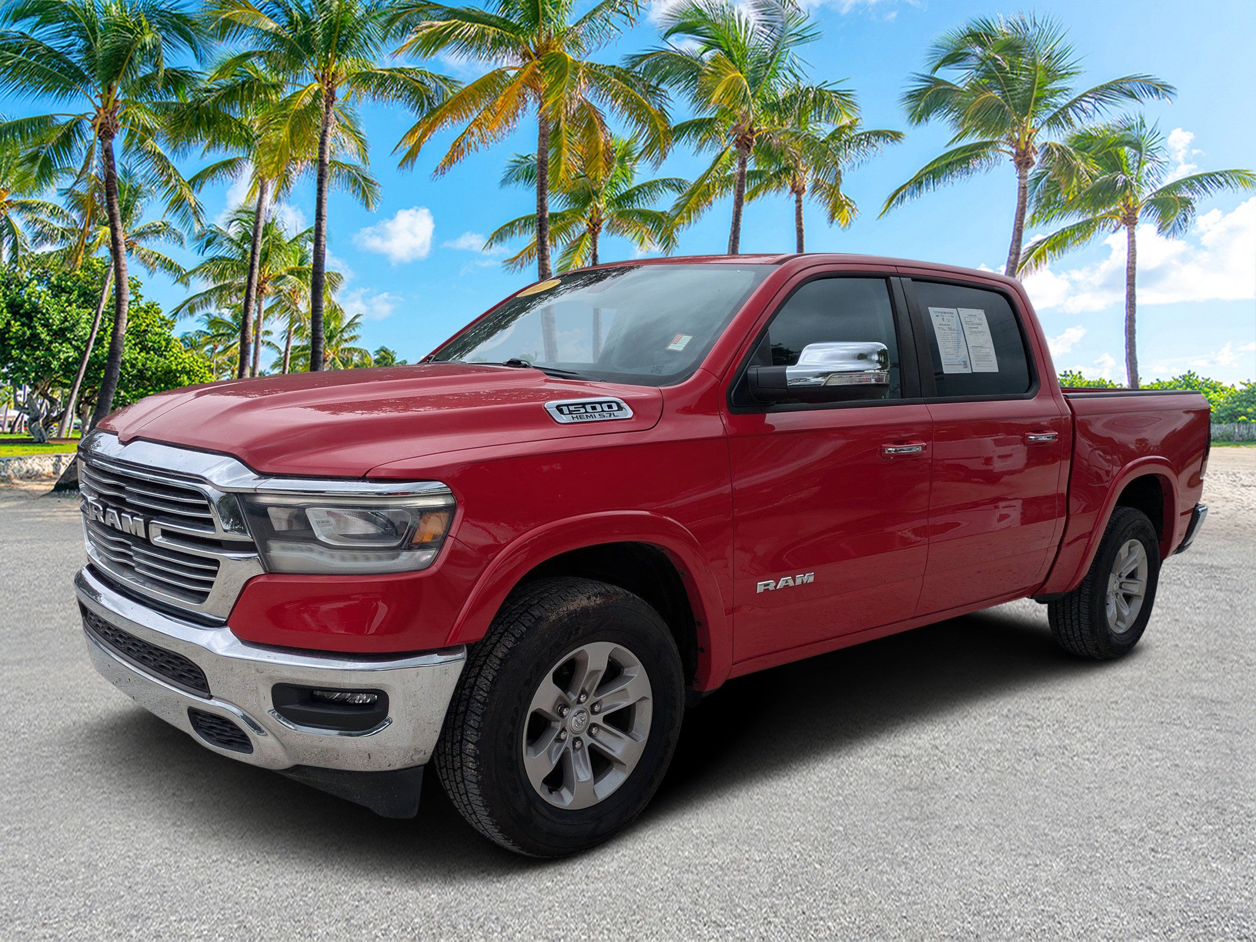 Used 2022 RAM 1500 Laramie AWD/4WD image 7