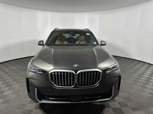 New 2026 BMW X5 xDrive40i w/ Climate Comfort Package image 5