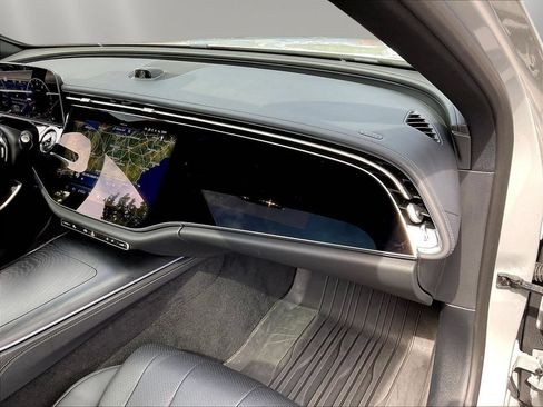 Certified 2025 Mercedes-Benz E 450 4MATIC Sedan image 28