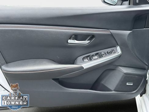 Used 2024 Nissan Sentra SR w/ SR Premium Package FWD image 20