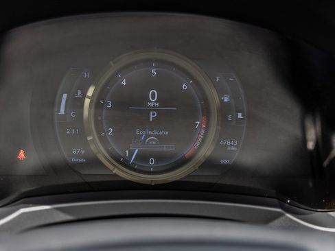 Used 2020 Lexus IS 350 F Sport w/ F Sport Package RWD image 18