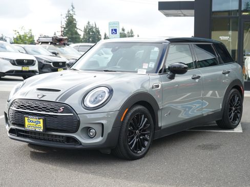 Used 2022 MINI Cooper Clubman S w/ Premium Package AWD/4WD image 8