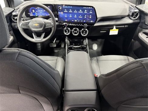 New 2026 Chevrolet Blazer EV LT image 17