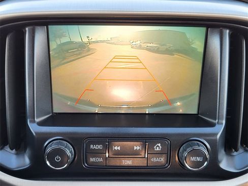 Used 2017 GMC Canyon SLE w/ Trailering Package image 18