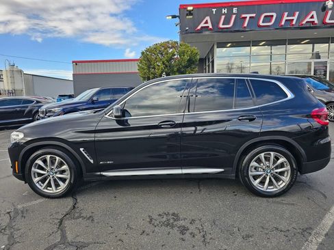Used 2018 BMW X3 xDrive30i image 2