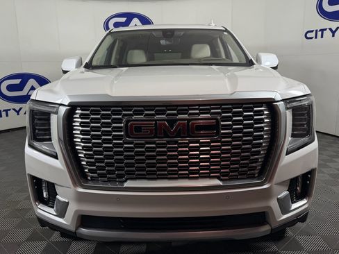 Used 2021 GMC Yukon XL Denali w/ Denali Ultimate Package image 2