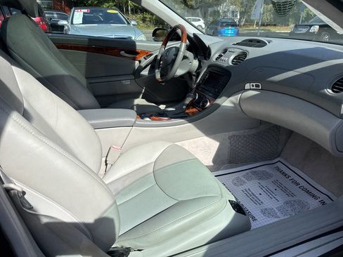 Used 2005 Mercedes-Benz SL 500 image 11