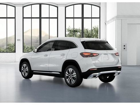 Certified 2026 Mercedes-Benz GLA 250 4MATIC image 29