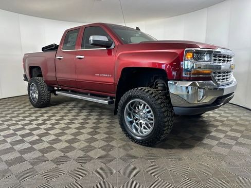 Used 2017 Chevrolet Silverado 1500 LT w/ All Star Edition image 2