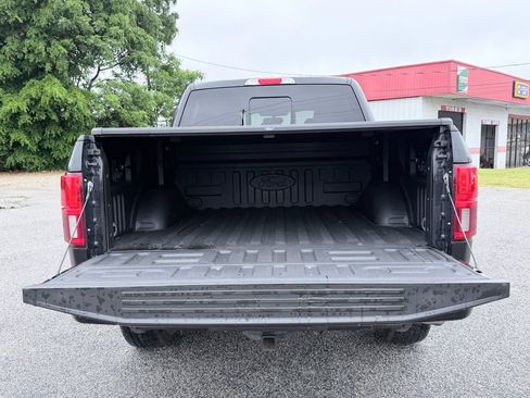 Used 2020 Ford F150 Lariat w/ Equipment Group 502A Luxury AWD/4WD image 9