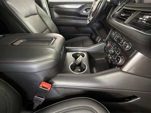 Used 2024 Chevrolet Suburban RST w/ Luxury Package image 37