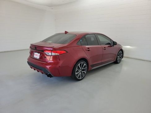 Used 2022 Toyota Corolla SE FWD image 5