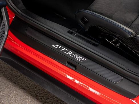 Used 2025 Porsche 911 GT3 RS image 29