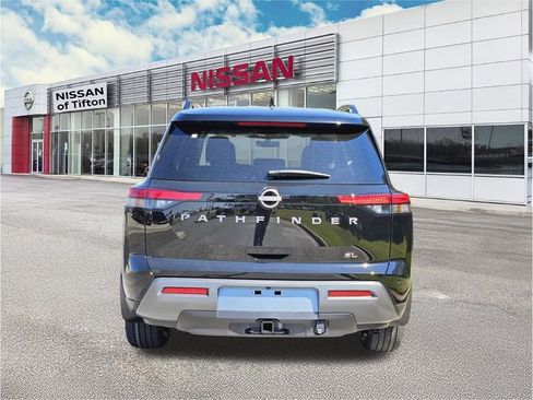 New 2026 Nissan Pathfinder SL w/ SL Premium Package (P04) FWD image 5