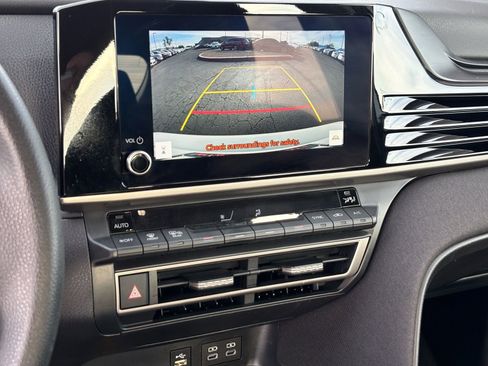 Certified 2025 Toyota Camry LE image 25