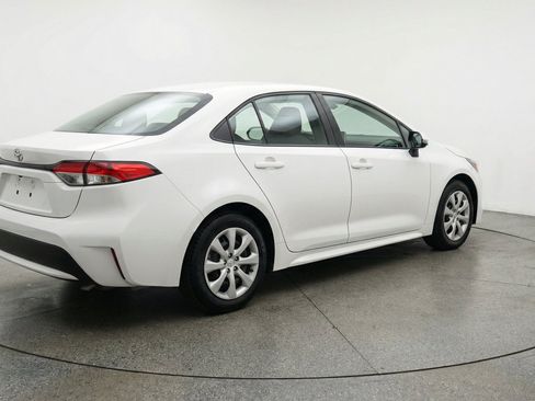 Used 2025 Toyota Corolla LE FWD image 9