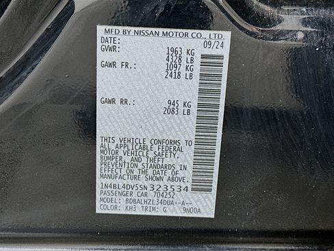 Used 2025 Nissan Altima 2.5 SV image 12