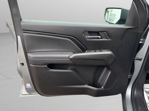 Used 2023 Chevrolet Colorado LT w/ LT Convenience Package II image 6