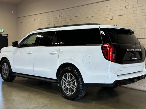 Used 2025 Ford Expedition Max Active AWD/4WD image 6