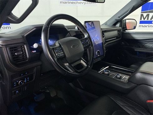 Used 2023 Ford Expedition Platinum image 15