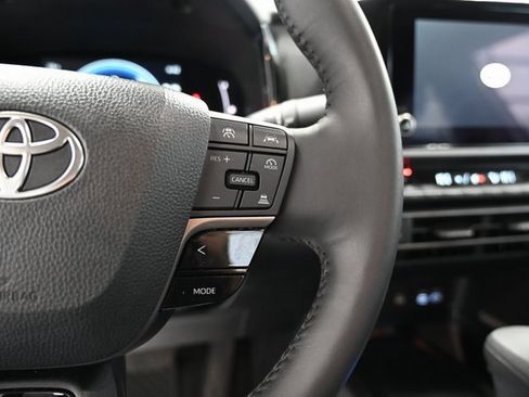 Certified 2025 Toyota Camry LE w/ Convenience Package image 22