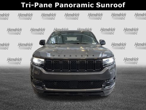 Used 2024 Jeep Wagoneer Series II RWD image 3