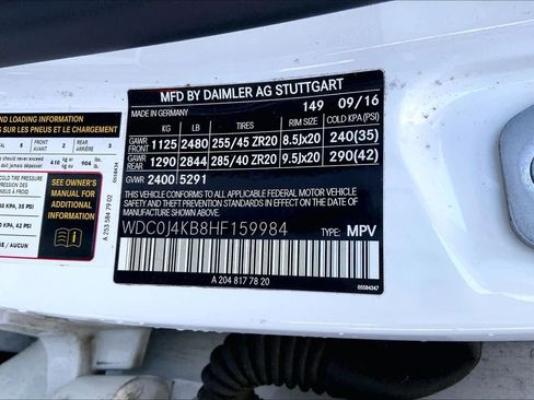 Used 2017 Mercedes-Benz GLC 300 4MATIC Coupe image 35