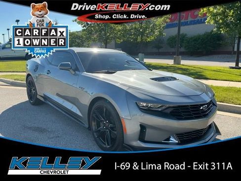 Used 2022 Chevrolet Camaro LT RWD image 1