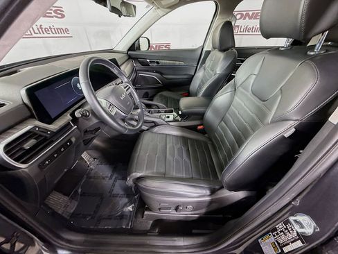 Used 2024 Kia Telluride SX Prestige w/ Towing Package image 28